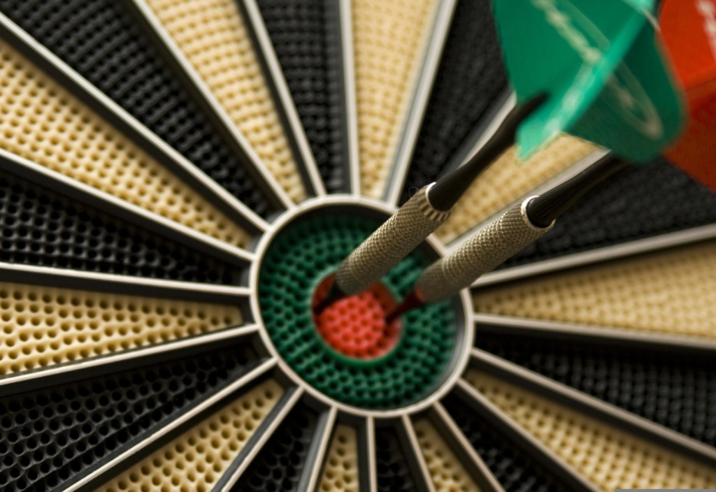 Darts spielen